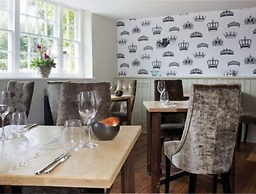 The Queen's Inn