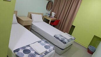 First and New Star Hotel