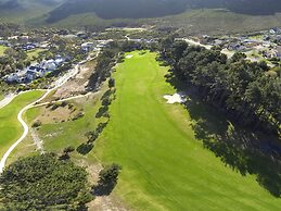 Hermanus Lodge on the Green