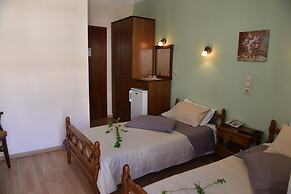 40 Platania Hotel
