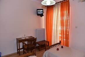 40 Platania Hotel
