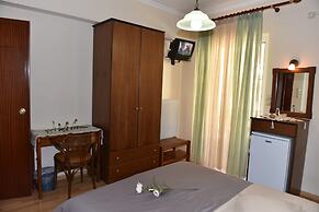 40 Platania Hotel