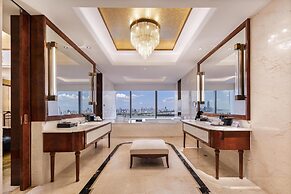 Hilton Wuhan Riverside