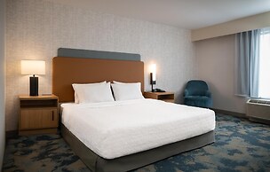 Hampton Inn & Suites La Crosse Downtown