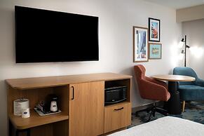 Hampton Inn & Suites La Crosse Downtown