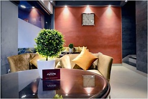 Mount Embassy Hotel