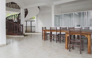 Neptune Bay Hotel