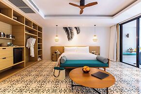 OUTRIGGER Surin Beach Resort