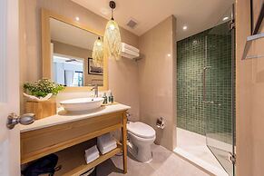 OUTRIGGER Surin Beach Resort
