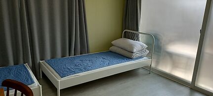 Hans House