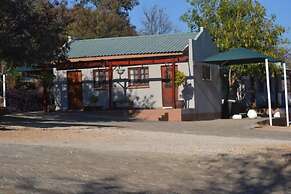 N4 Guest Lodge