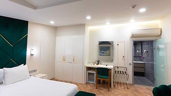 Gurtas Hotel