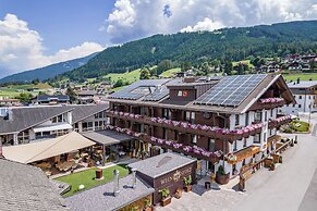 Hotel Alpenstolz