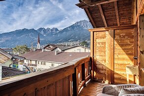 Hotel Alpenstolz