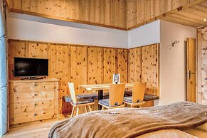 Hotel Alpenstolz
