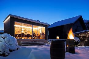 Hotel Alpenstolz