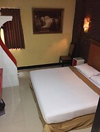 Hollywood Hotel