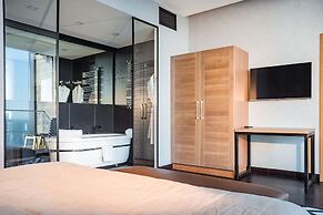 M1 Club Hotel