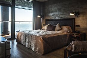 M1 Club Hotel