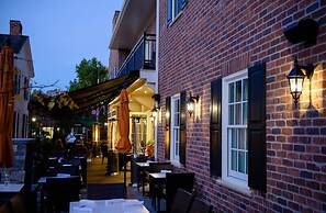 124 on Queen Hotel & Spa