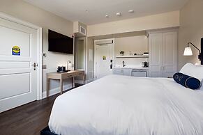 124 on Queen Hotel & Spa