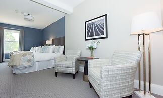 124 on Queen Hotel & Spa