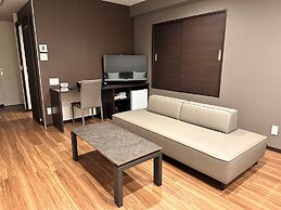 Reftel Osaka Itami Airport Hotel