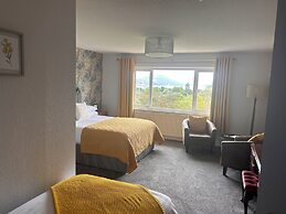 Braeburn Guest House / B&B
