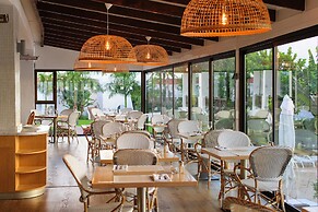 Sunprime Atlantic View Suite & Spa