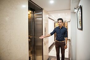 Le Foyer Hotel