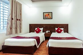 Le Foyer Hotel