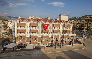 Comet De Luxe Hotel