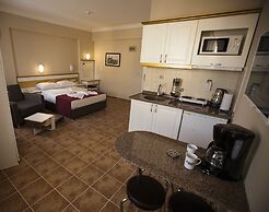 Comet De Luxe Hotel