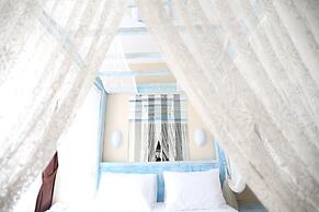 Comet De Luxe Hotel