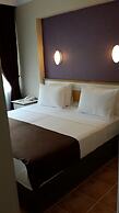 Comet De Luxe Hotel