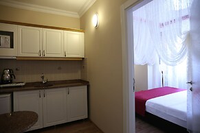Comet De Luxe Hotel