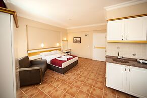 Comet De Luxe Hotel