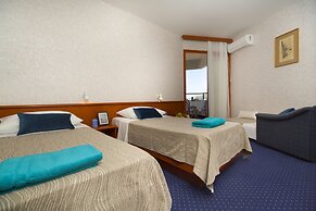 Hotel Laguna