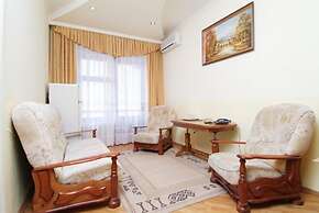 Yug Hotel