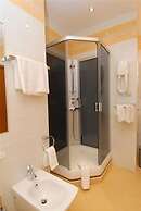 Yug Hotel