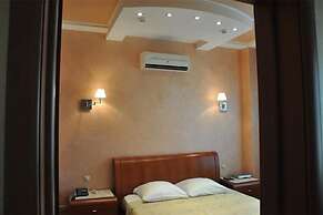 Yug Hotel