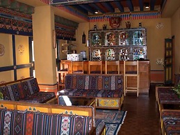 Olathang Hotel