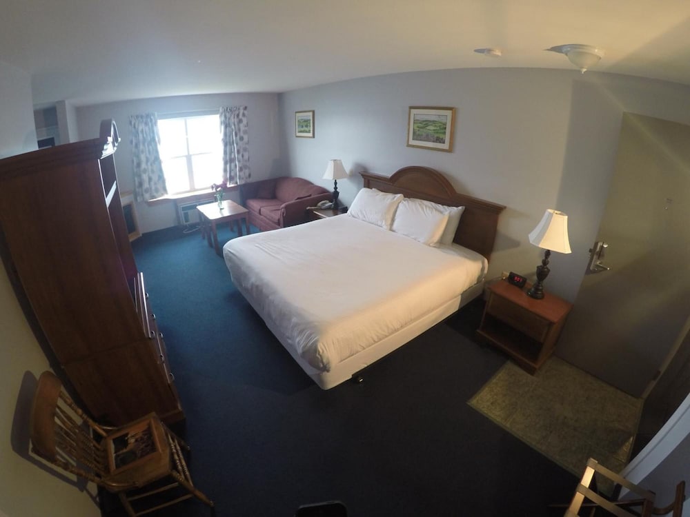 Inn at the Pier