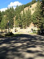 Rainbow Lake Castle Resort