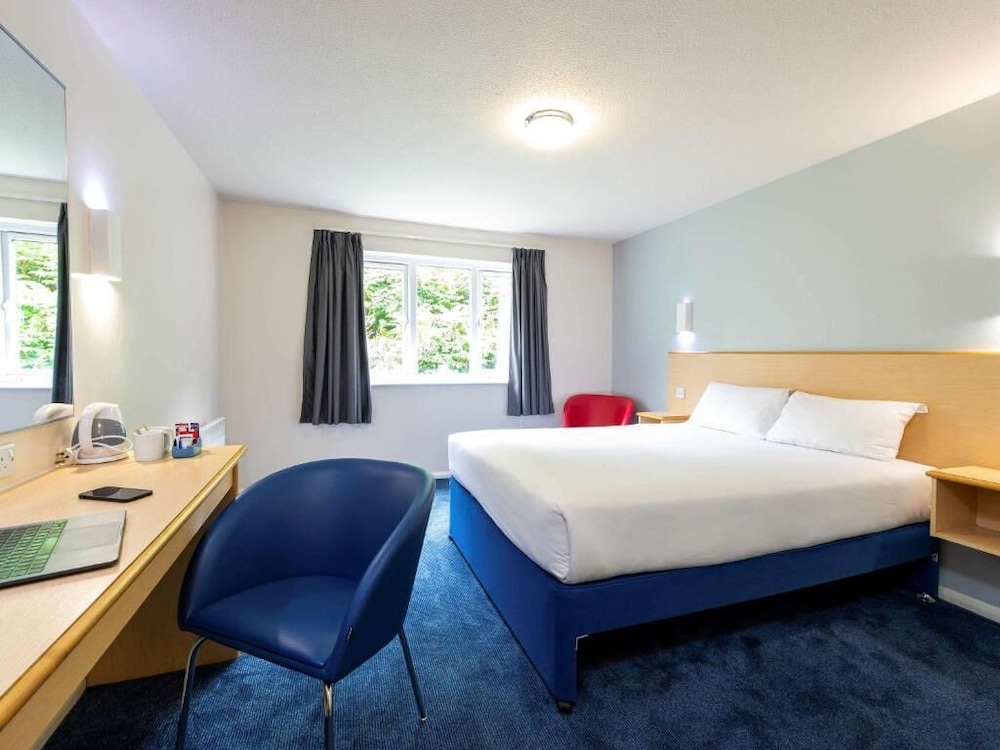 go2 Dundee Camperdown Hotel