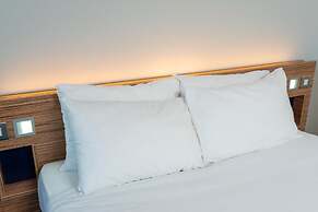 go2 Dundee Camperdown Hotel