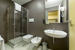 Hotel Mealba Suite & Pool