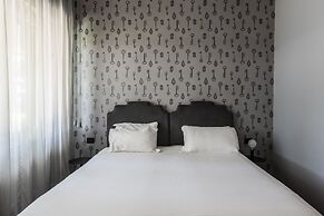Hotel Mealba Suite & Pool