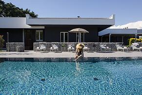 Hotel Mealba Suite & Pool