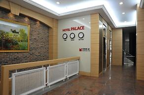 Palace Tourist Hotel